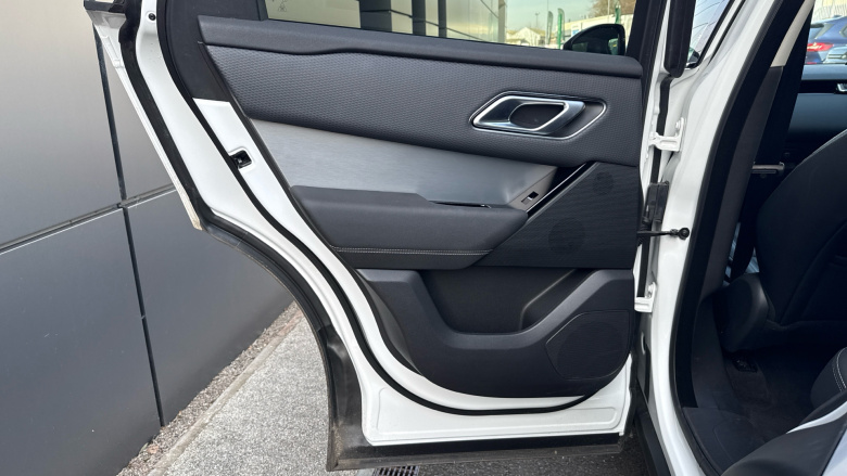 Land Rover Range Rover Velar 2.0 D200 R-Dynamic S 5dr Auto Diesel Estate